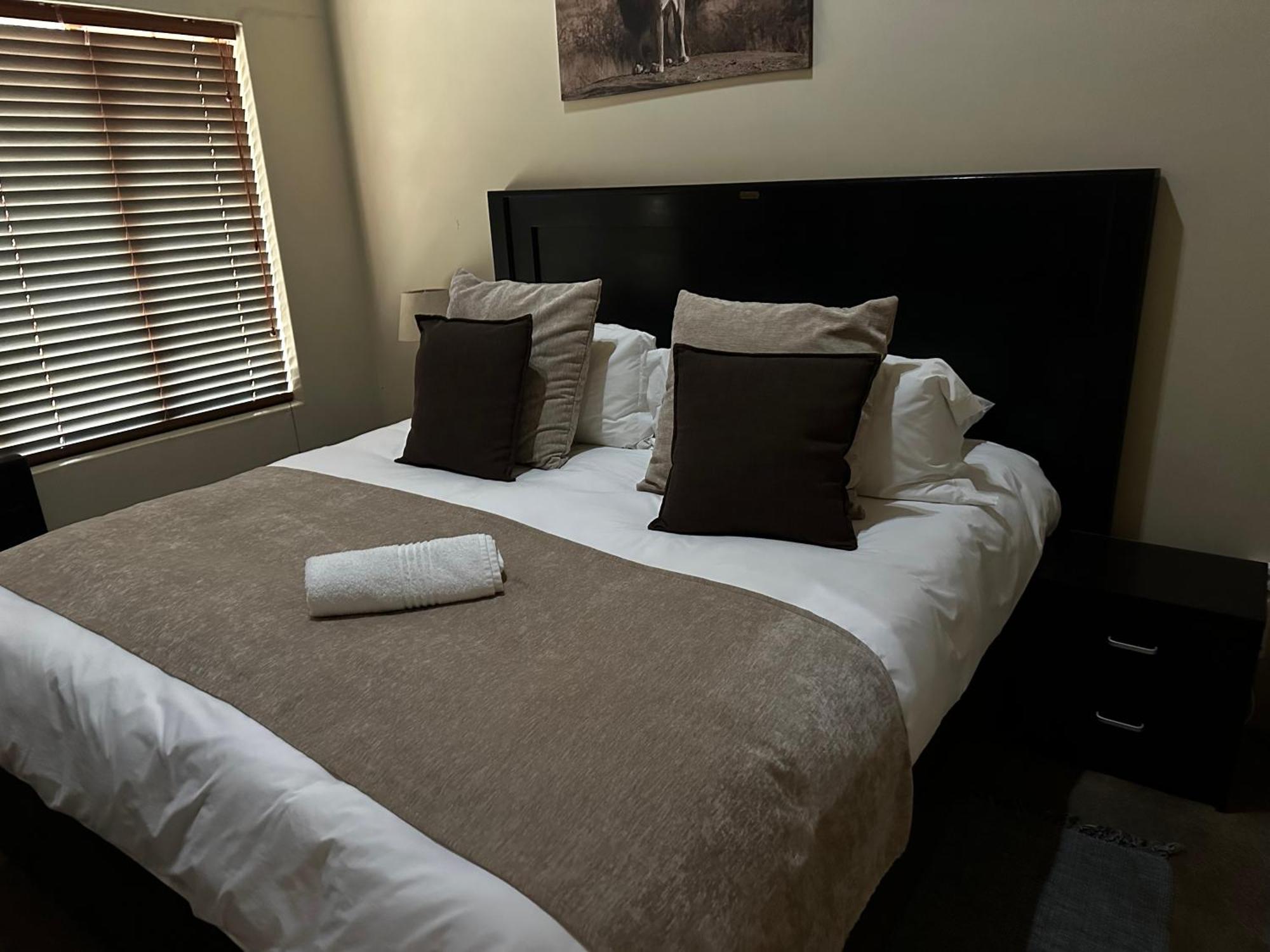 Iphofolo & Tented Camp *